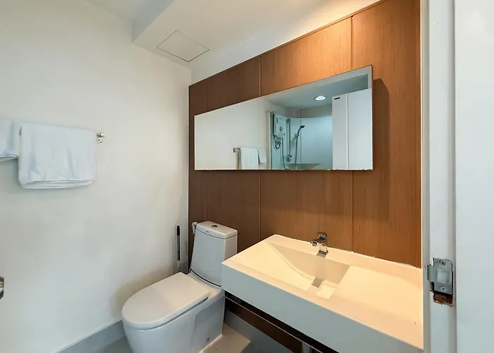 Holiday home Modern Near Iconsiam L Steps To Bts Krung Thon Buri L Ultra Fast Wifi Bangkok